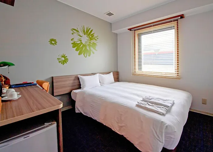 Hotel Azat Naha