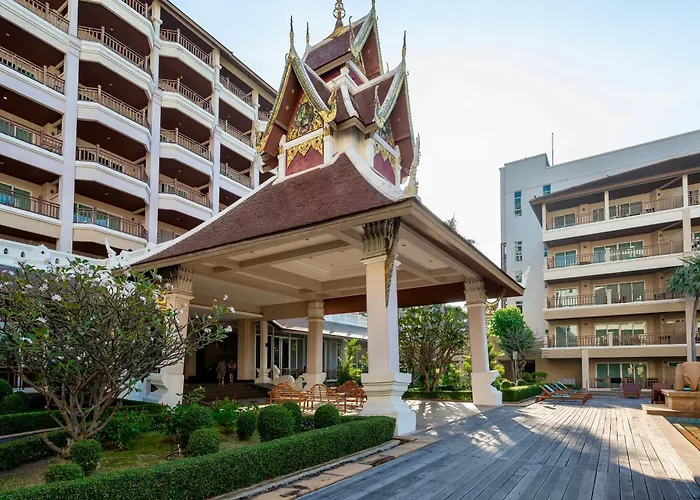 The Heritage Pattaya Beachfront Resort