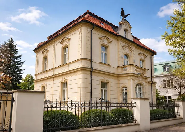 Residence Dykova - Former Pension Jana, Domov Mladeze Prága