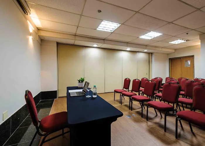 Vitoria Praia Hotel