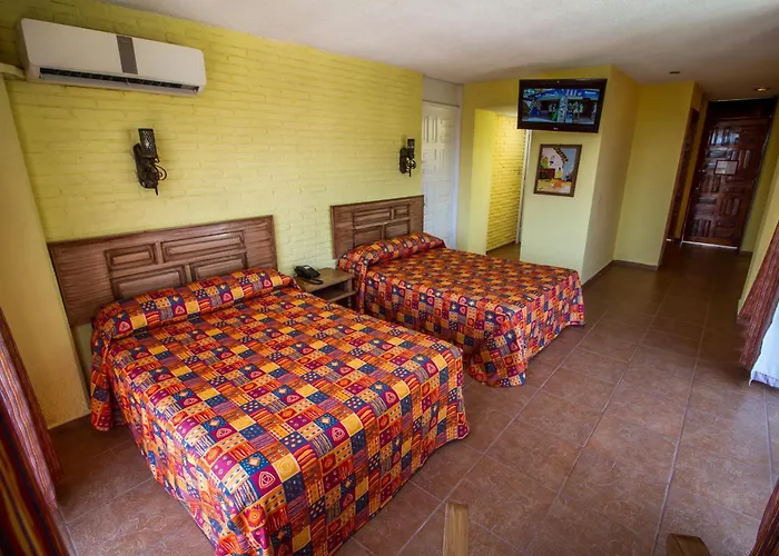 Real Bananas All Inclusive Acapulco