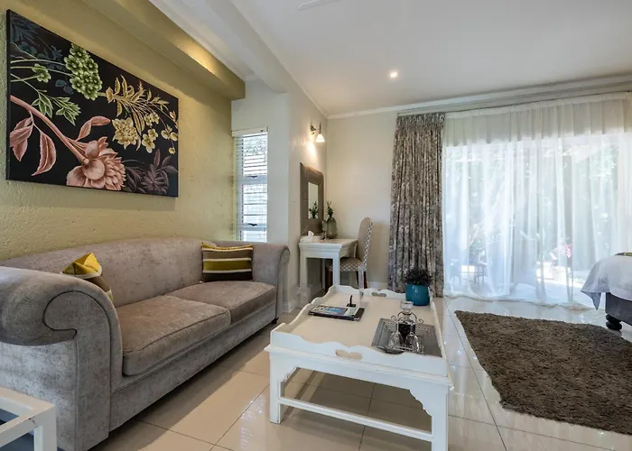 Loerie'S Call Guesthouse Mbombela