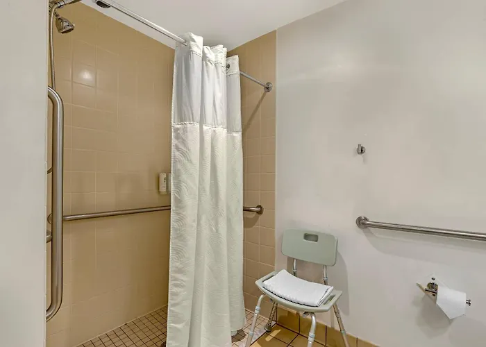 Country Inn & Suites By Radisson, Des Moines West, Ia Clive