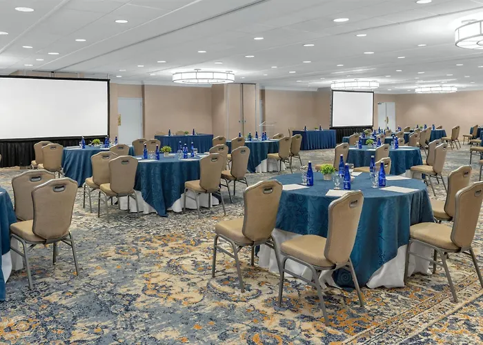 Doubletree By Hilton Mclean Tysons Hotel Tysons Corner