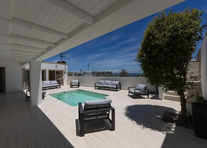 L X I Camps Bay Bed & Breakfast Cape Town