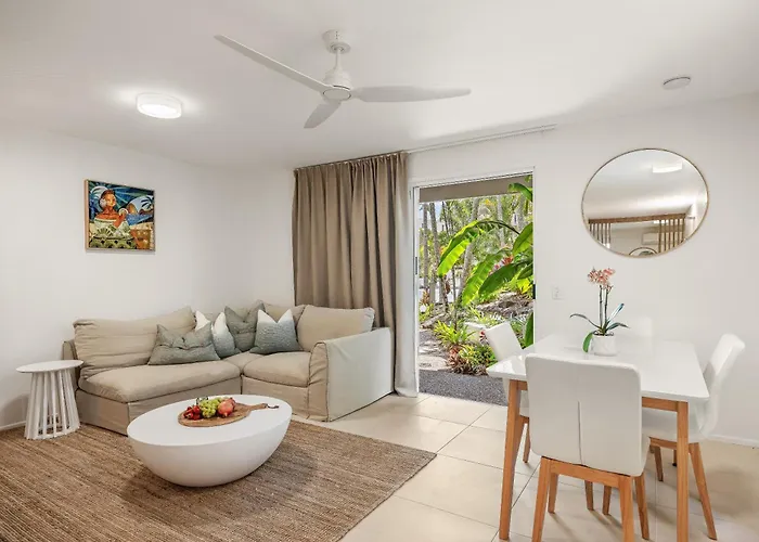 Noosa Outrigger Beach Resort Noosaville
