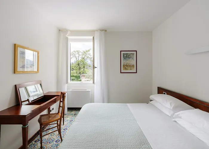 Residence L'Ulivo - Apartments In The City Center, With Fitness, Squash & Private Parking Bellagio