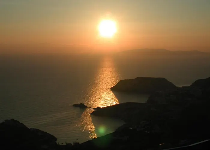 Nymphes Luxury Apartments Agia Pelagia 