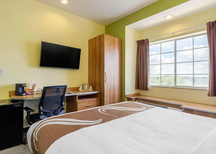 Quality Inn & Suites Lehigh Acres Fort Myers