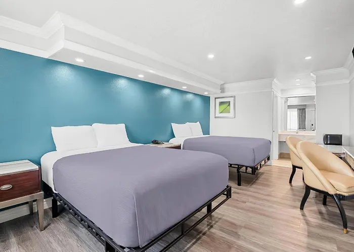 Rodeway Inn Commerce - Los Angeles