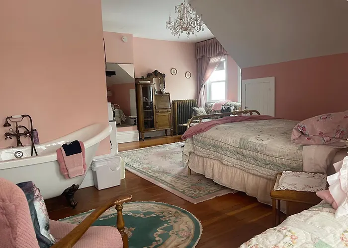 Wakamow Heights Bed And Breakfast Moose Jaw