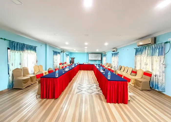 Chitwan Forest Resort With Swimming Pool , Chitwan National Park Sauraha
