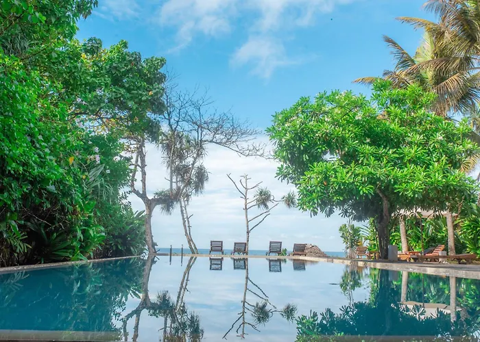 Roman Beach Hotel Hikkaduwa
