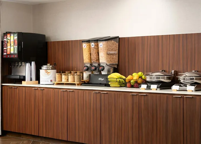 Fairfield Inn & Suites By Marriott Newark Liberty International Airport