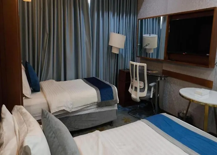 Sunday Hotel Kingdom Towers Formerly Warwick Al Dabab Hotel Riyadh