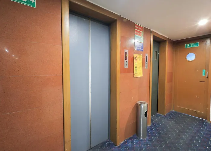 Palette Hotel Surya By Checkin Vadodara