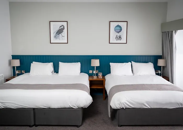 The Caledonian Hotel Leven 