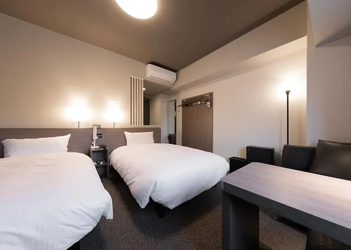 Hotel Route-Inn Nagahama Inter