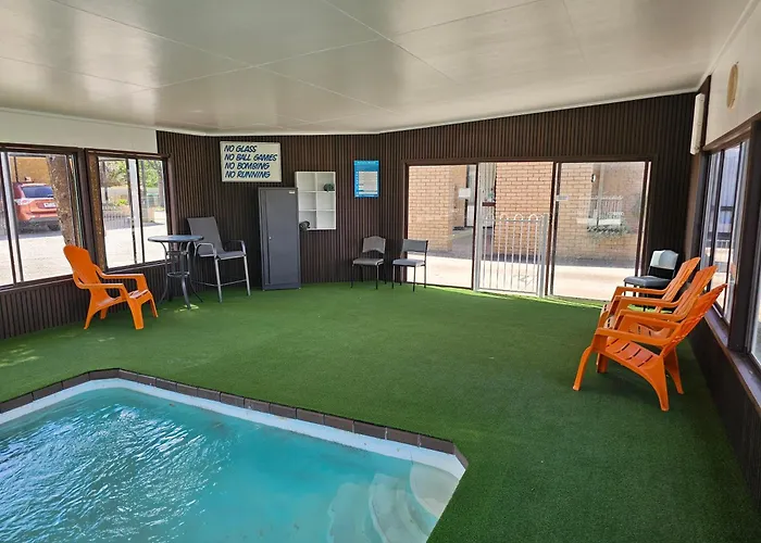 Majestic Motel Horsham