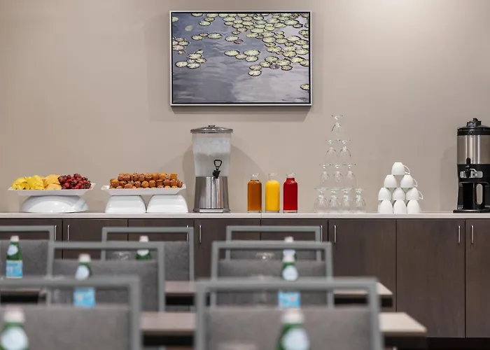 Holiday Inn Hotel & Suites Overland Park-West By Ihg