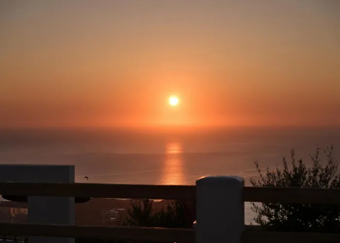 Splendour Hotel And Suites Firostefani