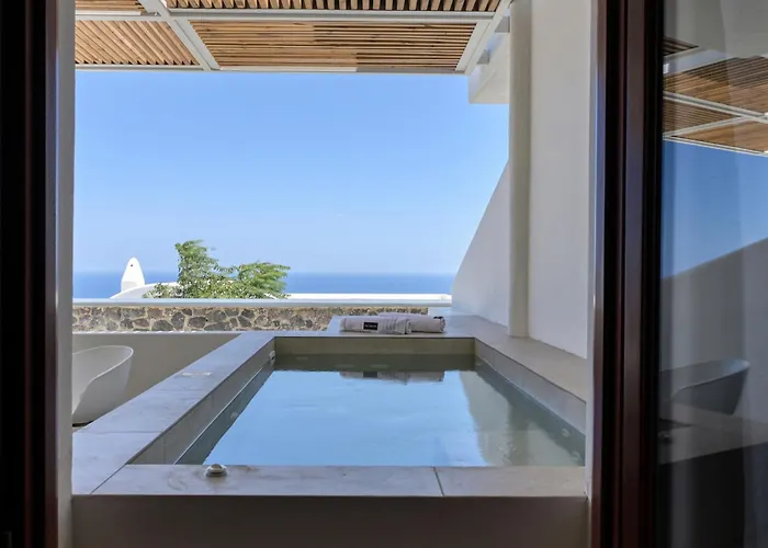 Splendour Hotel And Suites Firostefani