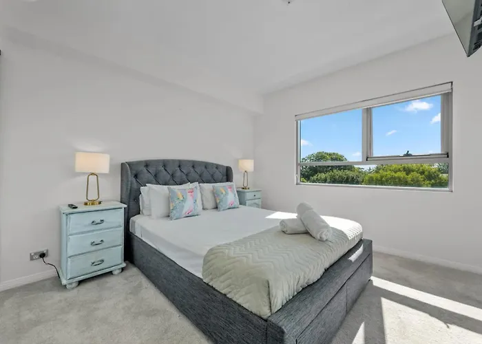 Proximity Waterfront Apartments Redcliffe