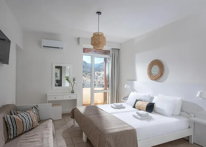 Alexander House Hotel Agia Pelagia 