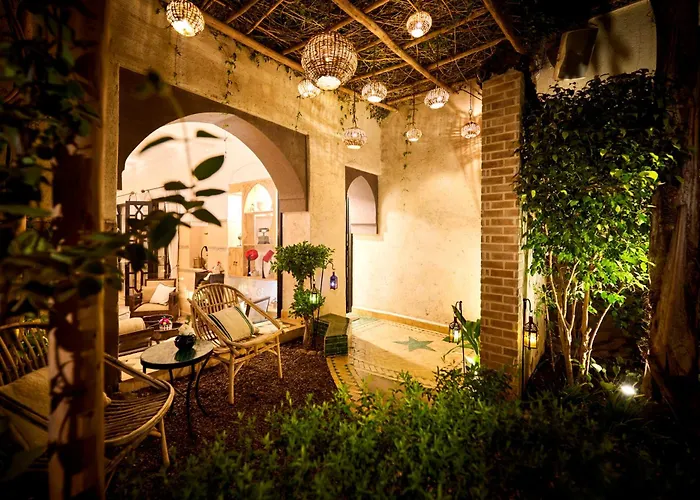 Riad Dar Amanza en exclusivité avec 4 chambres au coeur de la médina Marrakesh