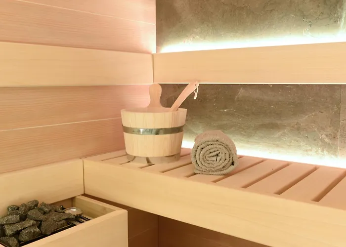 SANTA CHIARA SUITE HOTEL&SPA - Lecce
