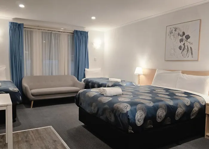 Tropicana Motor Inn Cowes