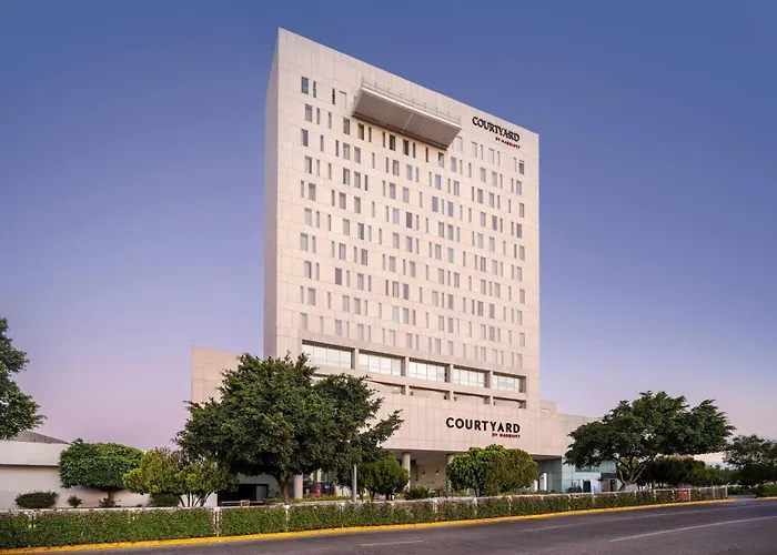 Courtyard By Marriott Leon At The Poliforum
