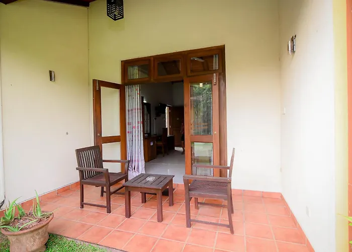 Airport Villa Katunayake