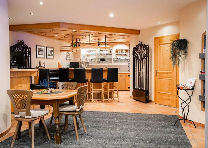 Hotel Garni Alpenhof Ischgl