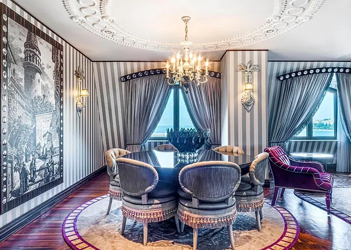 Wyndham Grand Istanbul Kalamis Marina Hotel