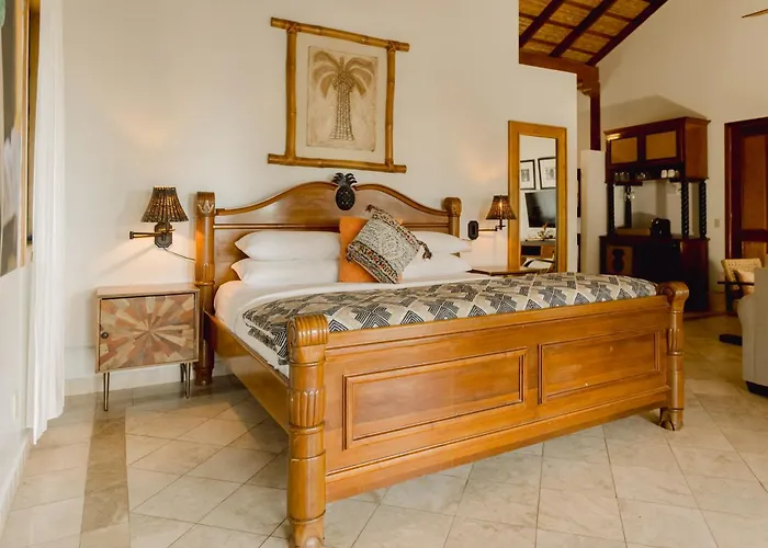 Almond Beach Resort At Jaguar Reef Hopkins