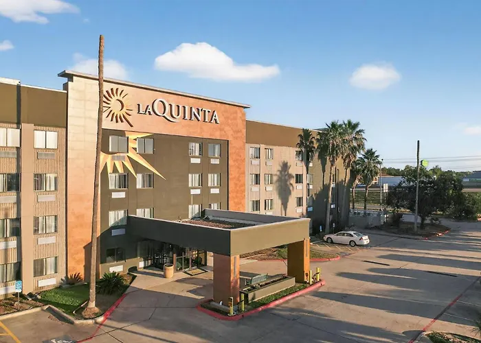 La Quinta By Wyndham Houston Baytown East Hotel