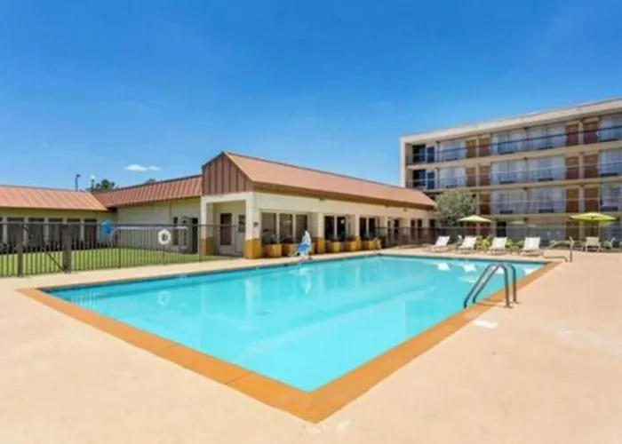 Quality Inn & Suites Baton Rouge West - Port Allen