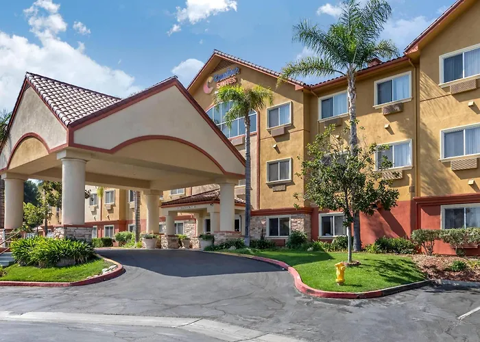 Comfort Suites Near Six Flags Magic Mountain Stevenson Ranch