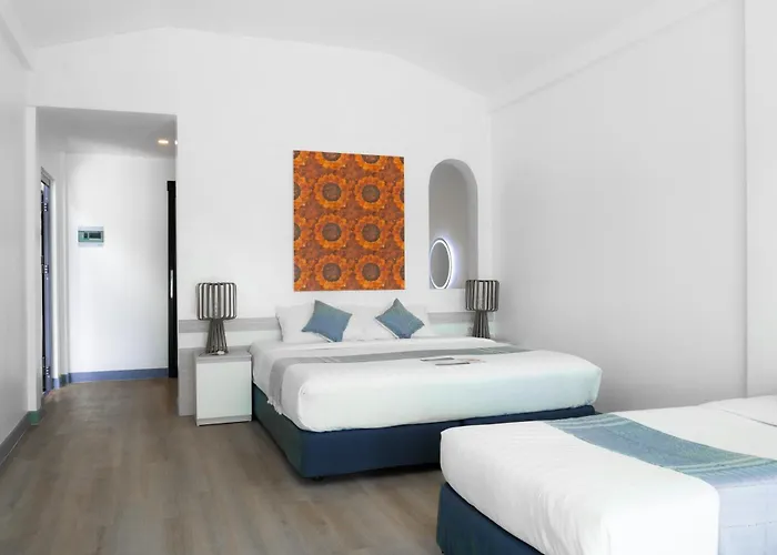 The Sanctuary Nam Ngum Beach Resort Vang Vieng