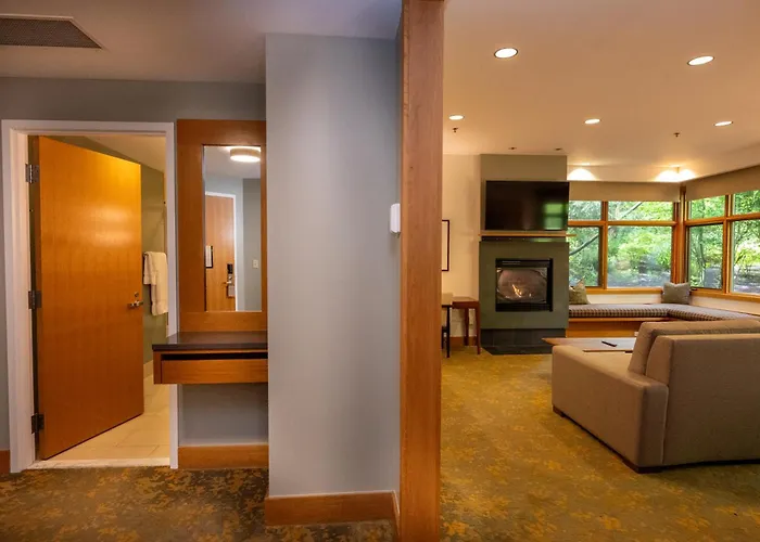 Cedarbrook Lodge SeaTac