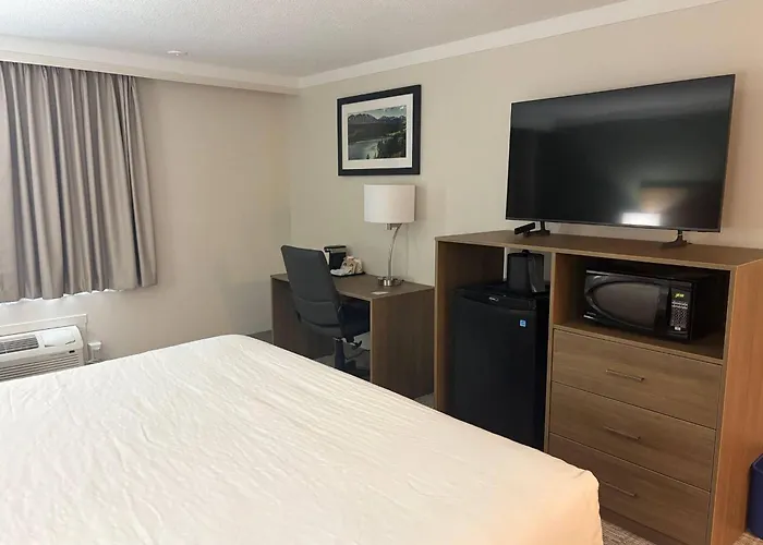 Quality Inn & Suites Whitehorse