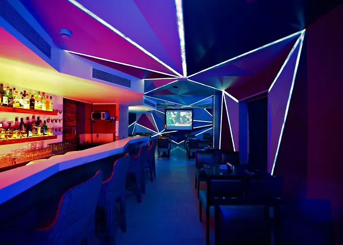 La Woods Hotel Chennai