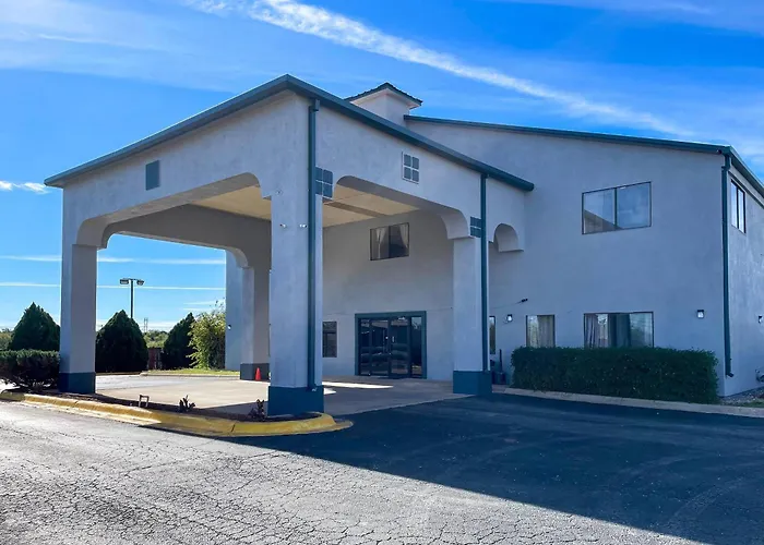 Econo Lodge Inn & Suites Sweetwater I-20
