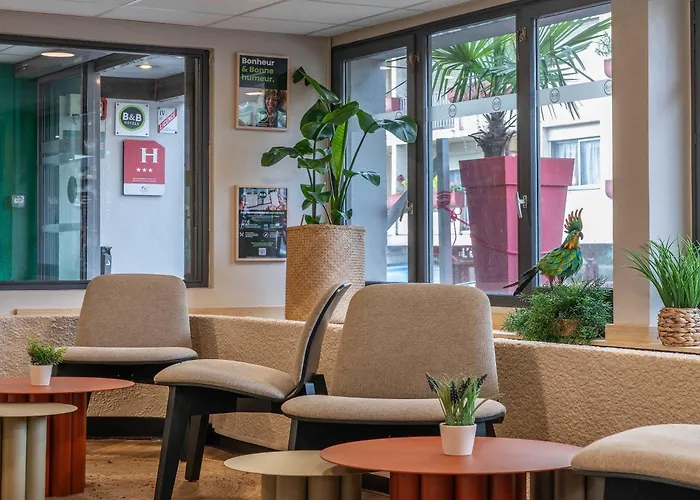B&B Hotel Lourdes Centre Gare 3 Etoiles