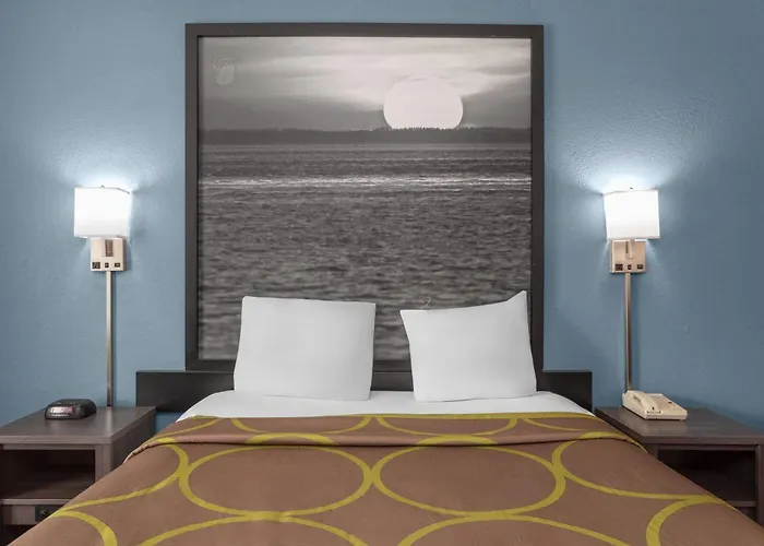 Super 8 Motel By Wyndham Near Fort Lauderdale Arpt Dania Beach
