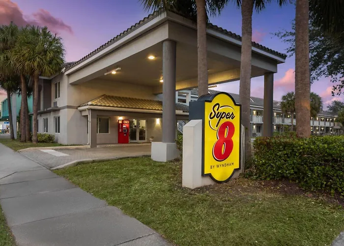 Super 8 Motel By Wyndham Near Fort Lauderdale Arpt Dania Beach