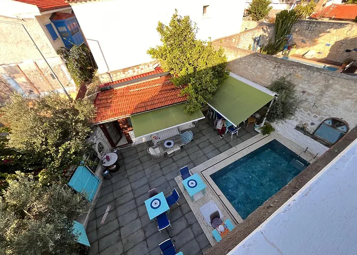 Alacati Asmali Konak Hotel