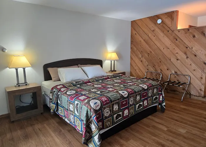 Timber Inn Phillips