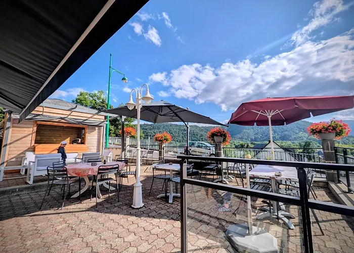 Logis Hotel Restaurant Spa Le Beau Site Chambon-sur-Lac